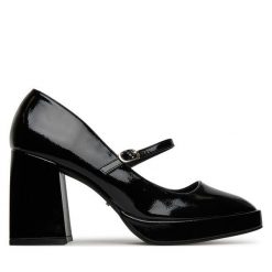 Półbuty DeeZee. Czarne półbuty damskie DeeZee, bez wzorów, bez obcasa, na obcasie, bez zapięcia. Za 149.99 zł.