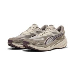Damskie buty do biegania w terenie Velocity NITRO™ PUMA. Szare obuwie sportowe damskie Puma, bez wzorów, do biegania. Za 559.00 zł.