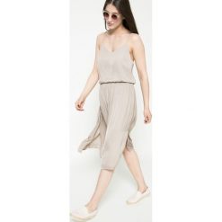 Vero Moda - Sukienka. Sukienki damskie marki Vero Moda. W wyprzedaży za 119.90 zł.