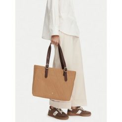 Torebka Beverly Hills Polo Club. Brązowe torebki do ręki damskie Beverly Hills Polo Club, bez wzorów, bez dodatków. Za 199.99 zł.