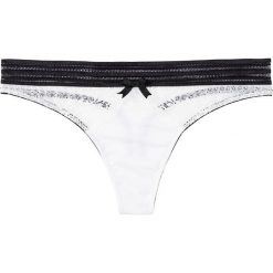 Stringi bonprix ecru-czarny. Białe stringi damskie bonprix, z koronki. Za 29.99 zł.