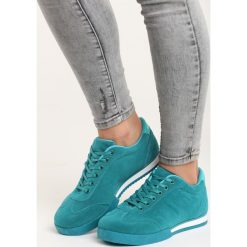 Niebieskie Buty Sportowe War is Won. Niebieskie obuwie sportowe damskie Born2be. Za 34.99 zł.