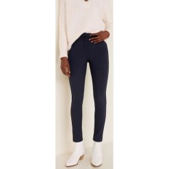Mango - Spodnie Island. Legginsy damskie Mango. W wyprzedaży za 69.90 zł.