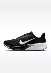 Buty do biegania Nike Pegasus 42 Czarny/Biały. Białe obuwie sportowe damskie Nike, bez wzorów, z gumy, do biegania. Za 711.20 zł.