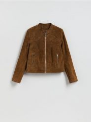 Zamszowa kurtka - brązowy. Brązowe kurtki damskie Reserved, l, bez wzorów, z zamszu, bez kaptura. Za 399.99 zł.