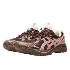 Buty do chodzenia dla dorosłych ASICS UB8-S GT-2160 Pale Oak Truffle Grey. Brązowe obuwie sportowe damskie Asics, bez wzorów, ze skóry, tenisowe. Za 988.48 zł.