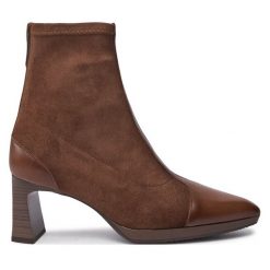 Botki Hispanitas. Brązowe botki damskie Hispanitas, bez obcasa, na słupku, bez zapięcia. Za 709.99 zł.