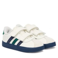 Sneakersy adidas. Białe trampki i tenisówki chłopięce Adidas, bez wzorów, bez zapięcia. Za 179.99 zł.