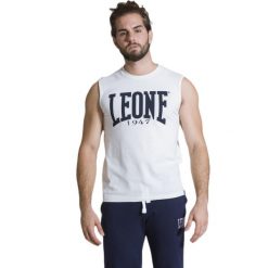 Koszulka na co dzień na siłownię. Czerwone buty sportowe męskie LEONE 1947 APPAREL, bez wzorów, z bawełny, bez kołnierzyka, bez ramiączek, na fitness i siłownię. Za 83.36 zł.