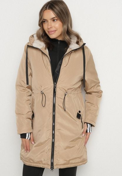 Ciemnobeżowa Klasyczna Kurtka Parka z Futrzaną Wyściółką Olenevia. Brązowe kurtki damskie Born2be, l, bez wzorów, z futra, klasyczne, bez kaptura. Za 179.99 zł.