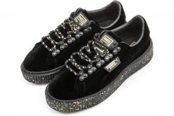 Buty damskie Puma Basket Platform Velvet sneakersy sportowe 38. Czarne obuwie sportowe damskie Puma, z aplikacjami, z materiału, trekkingowe. Za 319.49 zł.
