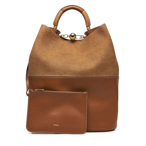 Torebka Furla. Brązowe torebki do ręki damskie Furla, bez wzorów, klasyczne, bez dodatków. Za 2,209.00 zł.