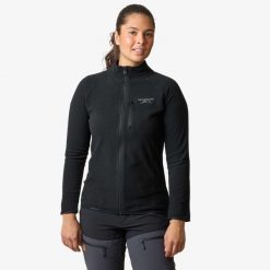 Bluza polarowa turystyka damska Swedemount Geilo Fleece Full Zip II wodoodporna. Czarne bluzy damskie SWEDEMOUNT, bez wzorów, z polaru, bez kaptura, narciarskie. W wyprzedaży za 116.99 zł.