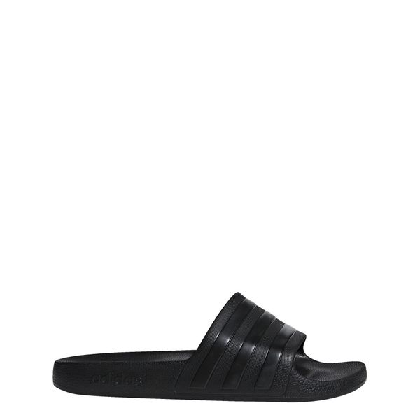 Klapki adilette Aqua. Czarne skarpety damskie Adidas, bez wzorów. W wyprzedaży za 59.97 zł.