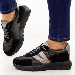 Czarne sneakery damskie Vinceza 58561. Czarne obuwie sportowe damskie VINCEZA, bez wzorów, z jeansu. Za 199.00 zł.