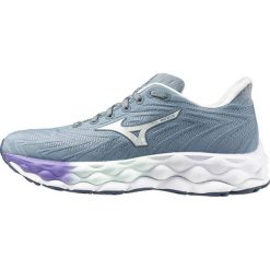 Damskie buty do biegania Mizuno Wave Sky. Białe obuwie sportowe damskie Mizuno, bez wzorów, z materiału, do biegania, mizuno wave. Za 789.99 zł.