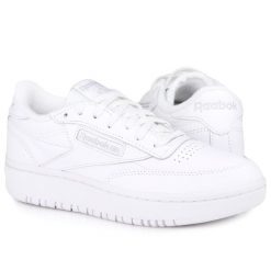 Buty damskie do chodzenia klasyczne Reebok CLUB C DOUBLE. Białe obuwie sportowe damskie Reebok, bez wzorów, trekkingowe, Reebok Club. W wyprzedaży za 239.00 zł.