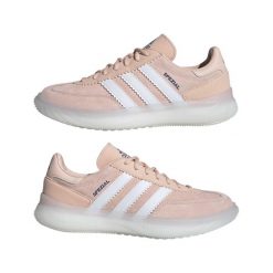 Buty halowe adidas Spezial Pro. Czerwone buty sportowe męskie Adidas, bez zapięcia, do piłki ręcznej. Za 560.00 zł.