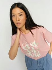 MOS MOSH Koszulka damska - MMFlowish Kobiety wiskoza różowy nadruk, S. Czerwone t-shirty damskie Mos Mosh, s, bez wzorów, z wiskozy, bez kołnierzyka. Za 249.95 zł.