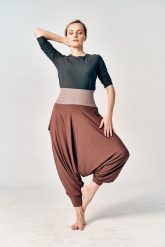 Spodnie Haremki Czekoladowe. Brązowe spodnie materiałowe damskie Hultaj Polski, l, bez wzorów, z bawełny. Za 289.00 zł.