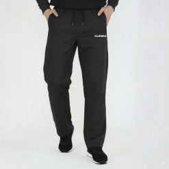 Spodnie do biegania Guyana z czarnego poliestru. Czarne spodnie sportowe męskie Legea, xs, bez wzorów, z materiału, do biegania. Za 60.00 zł.