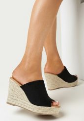 Czarne Klapki Peep Toe na Plecionym Koturnie Esadima. Czarne klapki damskie Born2be, bez wzorów, bez obcasa, na koturnie. Za 84.99 zł.