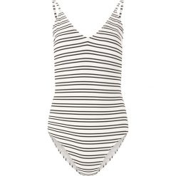 Damski kostium kąpielowy 1-częściowy Athlecia Barvina. Białe kostiumy jednoczęściowe damskie Athlecia, bez wzorów, sportowe, do pływania. Za 193.50 zł.