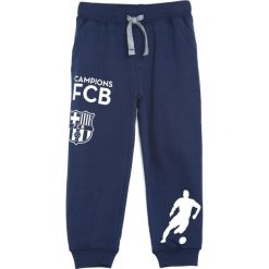 Granatowe Spodnie Dresowe My Friend. Niebieskie spodnie sportowe dla chłopców Born2be, z dresówki. Za 49.99 zł.
