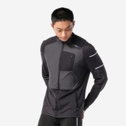 Bluza do biegania męska Kiprun Run 900 Warm ocieplana. Czarne bluzy męskie KIPRUN, na zimę, m, bez wzorów, z meshu, bez kaptura. Za 179.99 zł.