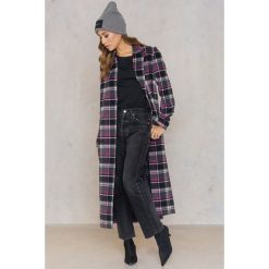 Qontrast X NA-KD Długi płaszcz w kratkę - Black,Pink,Grey. Płaszcze damskie marki Qontrast X NA-KD. W wyprzedaży za 158.08 zł.