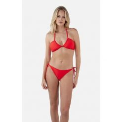 Figi do kostiumów kąpielowych dla kobiet Barts Kelli Tanga. Czerwone bikini damskie Barts, bez wzorów. Za 162.50 zł.