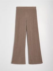 Prążkowane spodnie wide leg - brązowy. Brązowe spodnie materiałowe damskie Sinsay, l, bez wzorów, prążkowane. Za 39.99 zł.