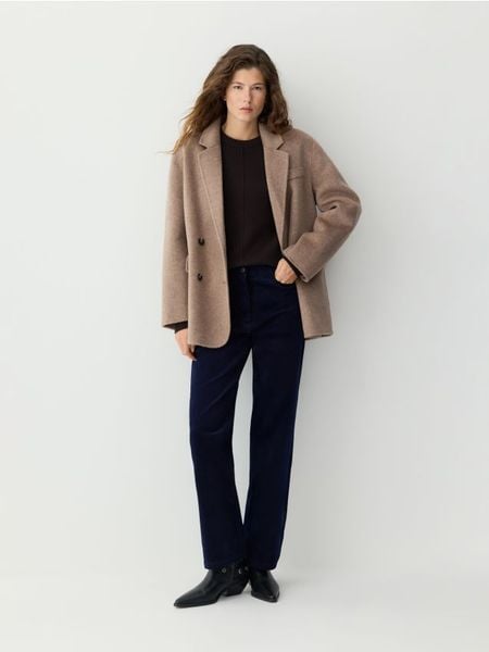 Wełniana marynarka handmade - beżowy. Brązowe żakiety damskie Reserved, l, bez wzorów, z tkaniny. Za 559.99 zł.