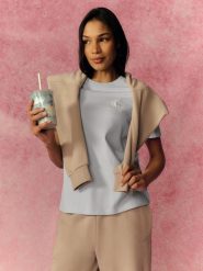 4F T-shirt relaxed z nadrukiem damski - niebieski L. Niebieskie t-shirty damskie 4f, l, bez wzorów, z bawełny, bez kołnierzyka. Za 69.99 zł.