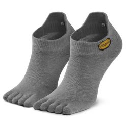 Skarpety krótkie Vibram Fivefingers. Szare skarpety damskie Vibram Fivefingers, bez wzorów. Za 74.99 zł.
