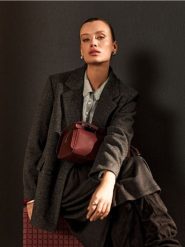 Sweter polo z domieszką wełny - szary. Szare swetry damskie Sinsay, l, bez wzorów, z wełny, bez kołnierzyka, bez ramiączek, bez kaptura. Za 59.99 zł.