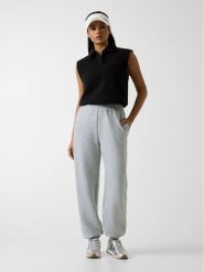 Guess Spodnie materiałowe 181395 Szary Classic Fit. Szare spodnie materiałowe damskie Guess, xs, z aplikacjami, z materiału. Za 294.99 zł.