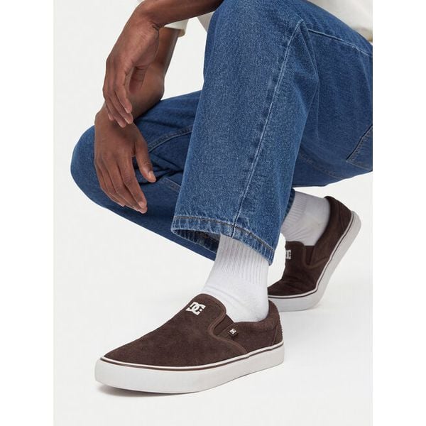 Tenisówki DC Shoes. Brązowe trampki męskie DC Shoes, bez wzorów, bez zapięcia. Za 219.99 zł.