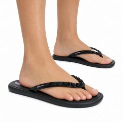 Japonki damskie Ipanema 27130 MEU SOL AD. Czarne klapki damskie Ipanema, bez wzorów, z materiału, eleganckie, bez obcasa. Za 35.00 zł.
