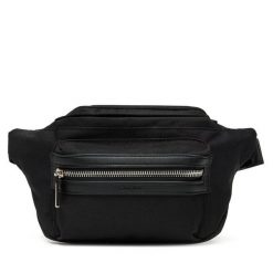 Saszetka nerka Calvin Klein. Czarne saszetki męskie Calvin Klein, młodzieżowe, małe. Za 259.99 zł.