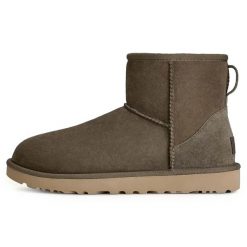 Kozaki Ugg Australian W Classic Mini Ii Damskie. Brązowe kozaki damskie UGG, z materiału, bez obcasa. Za 799.99 zł.
