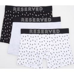 Bokserki 3 pack - Czarny. Czarne bokserki męskie Reserved. Za 59.99 zł.