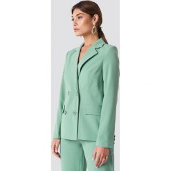 NA-KD Classic Luźna marynarka dwurzędowa - Green. Żakiety damskie marki NA-KD Classic. Za 222.95 zł.