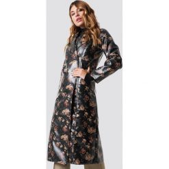 NA-KD Trend Kurtka PU z nadrukiem Rose - Black. Kurtki damskie marki NA-KD Trend. Za 161.95 zł.