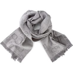 Szal CALVIN KLEIN BLACK LABEL - Logo 2 Scarf K50K501349 903. Szaliki i chusty damskie Calvin Klein Black Label, z wełny. W wyprzedaży za 159.00 zł.
