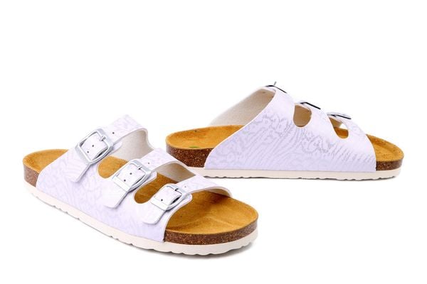 DR. BRINKMANN 700882-42 rosa, klapki damskie. Czerwone klapki damskie Dr. Brinkmann, bez wzorów, bez obcasa, na koturnie. Za 174.90 zł.