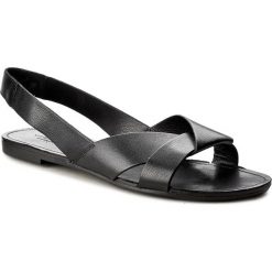 Sandały VAGABOND - Tia 4331-201-20 Black. Czarne klapki damskie Vagabond, bez wzorów, ze skóry, bez obcasa, na obcasie, bez zapięcia. W wyprzedaży za 259.00 zł.