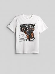 4F T-shirt regular z nadrukiem chłopięcy - biały 140 (9-10 lat). Białe t-shirty dla chłopców 4f, bez wzorów, z bawełny, bez ramiączek. Za 49.99 zł.