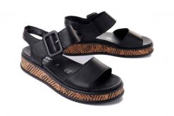 RIEKER REVOLUTION W0800-00 black, sandały damskie. Czarne sandały damskie Rieker, bez wzorów, z gumy, bez obcasa, bez zapięcia. Za 303.92 zł.