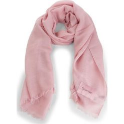 Szal CALVIN KLEIN - Sparkling Scarf K60K604908 Pastel Pink 639. Czerwone szaliki męskie Calvin Klein, z materiału. Za 279.00 zł.